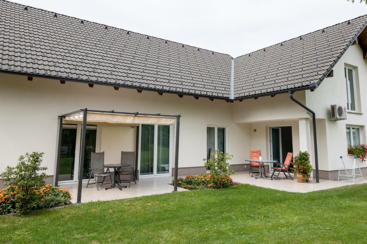 Sobe Meta Bed & Breakfast Brezje Luaran gambar